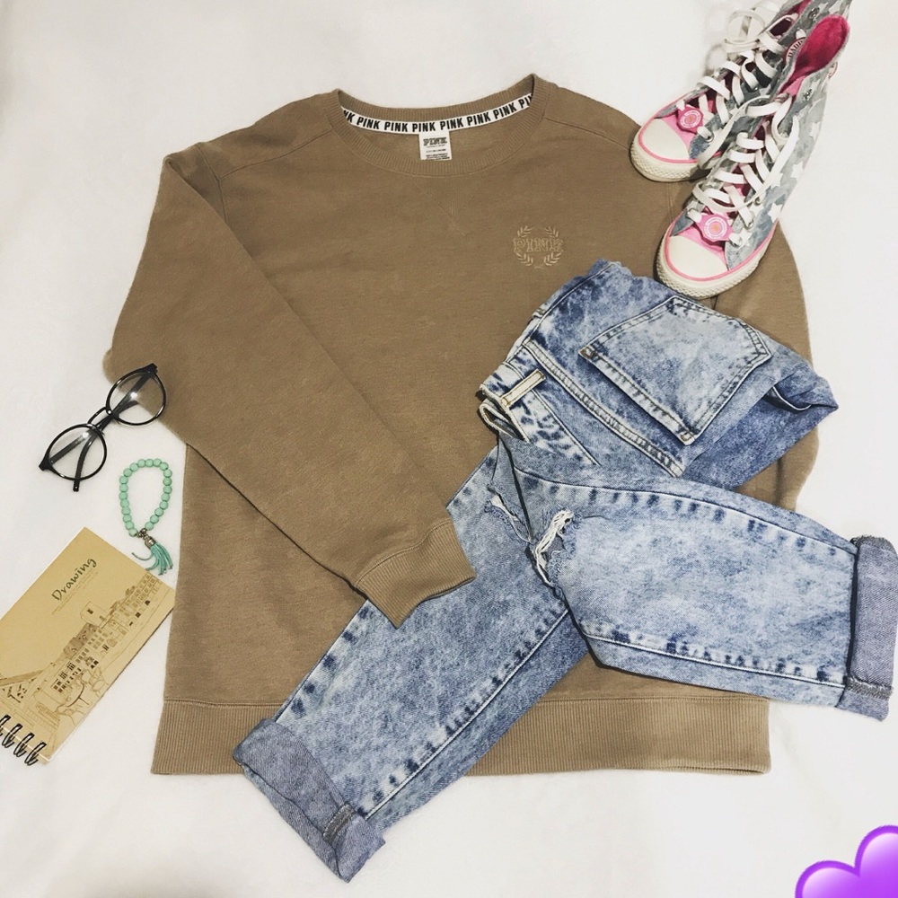 PINK VS velour campus crewneck